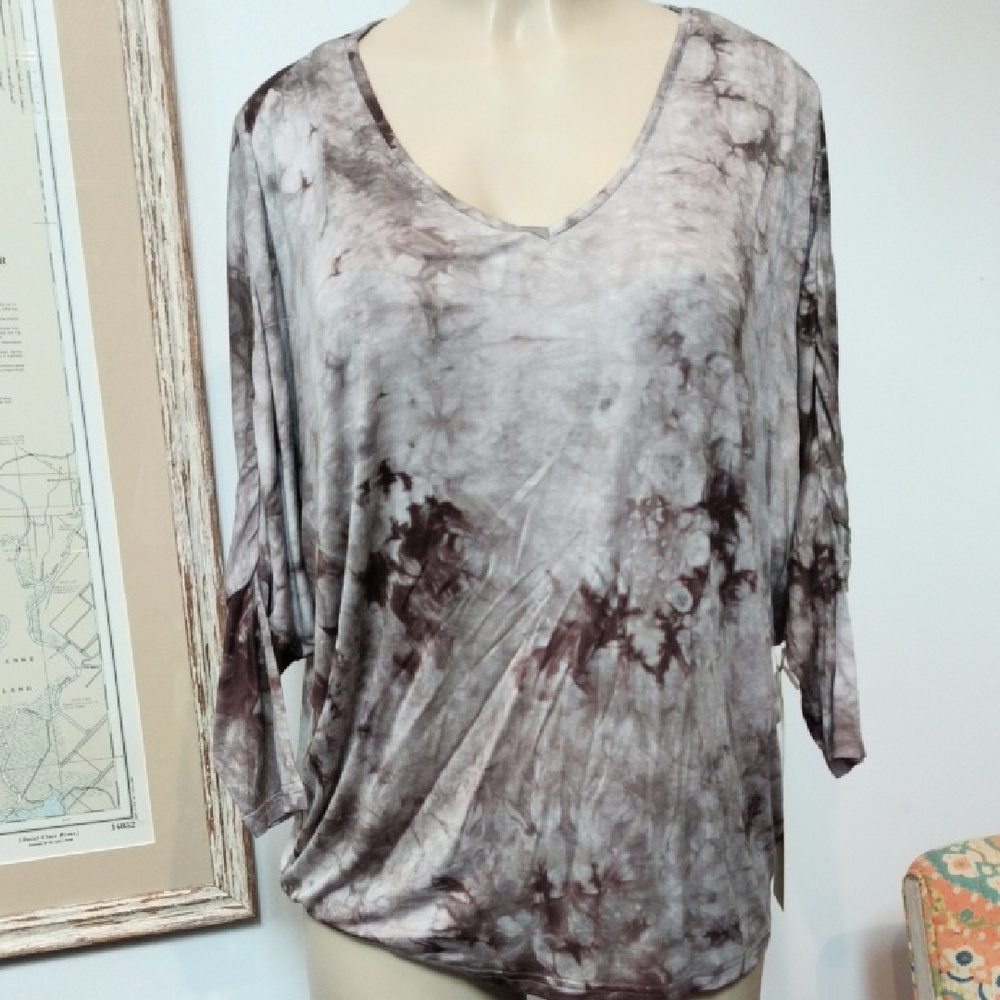 LA MIEL Gray and Brown Tie-Dye Blouse